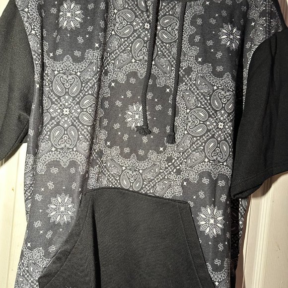 Eighty Eight Men's XL Black White Bandana Print Hoodie Sweatshirt Pullover - Picture 4 of 4